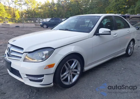 2012 Mercedes-Benz C 300 Sport 4Matic from USA, damaged, VIN WDDGF8BB0CA710093